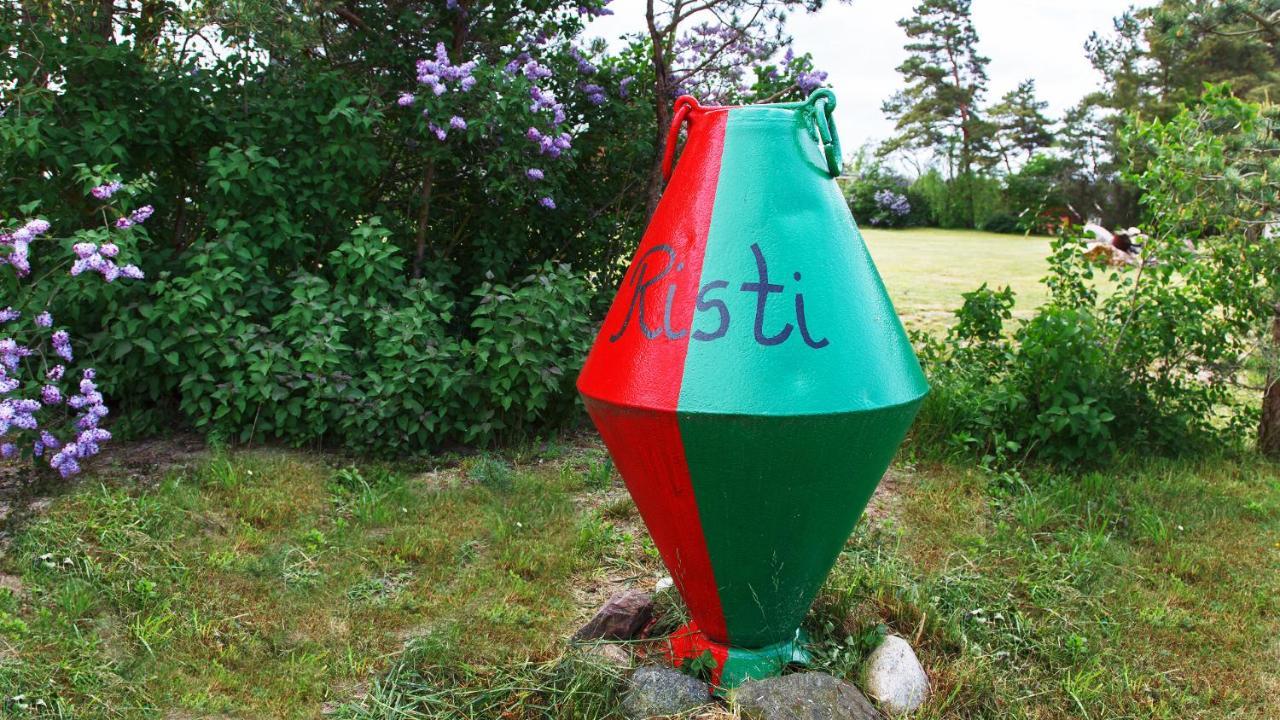 Risti Kodumajutus Appartement Lemsi Buitenkant foto