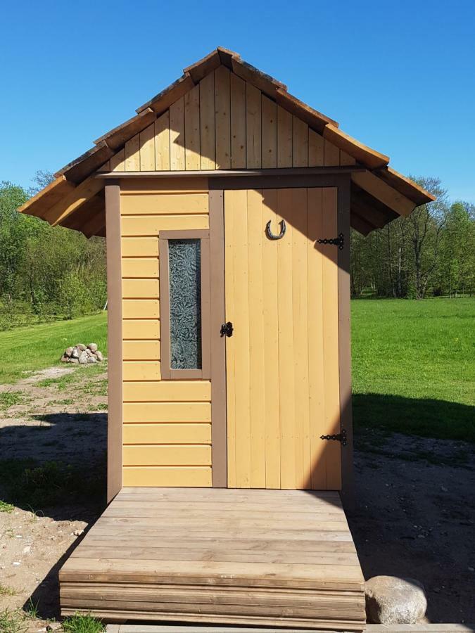 Risti Kodumajutus Appartement Lemsi Buitenkant foto