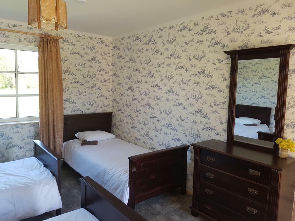 Risti Kodumajutus Appartement Lemsi Buitenkant foto